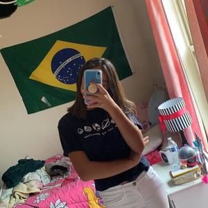 Meet your Posher, Rafaela